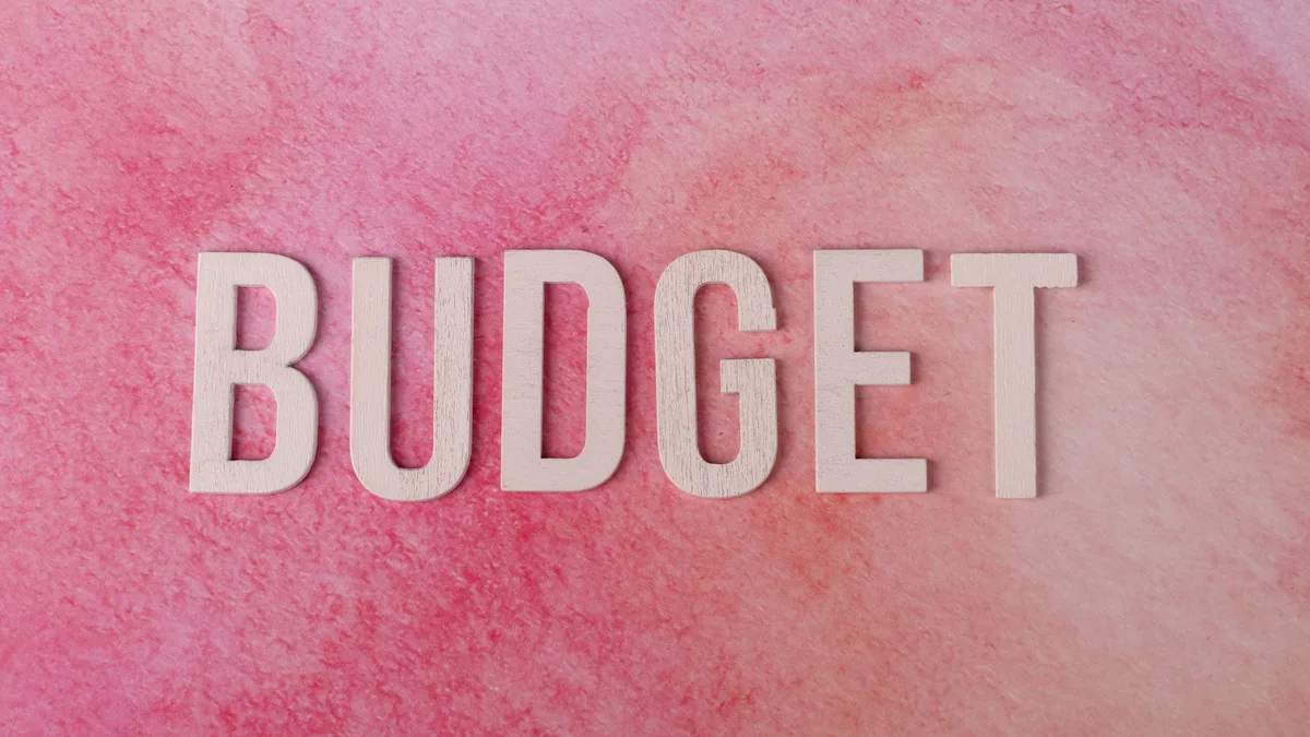 refaire une piece a petit budget — Refaire une pièce à petit budget : l'ordre des dépenses